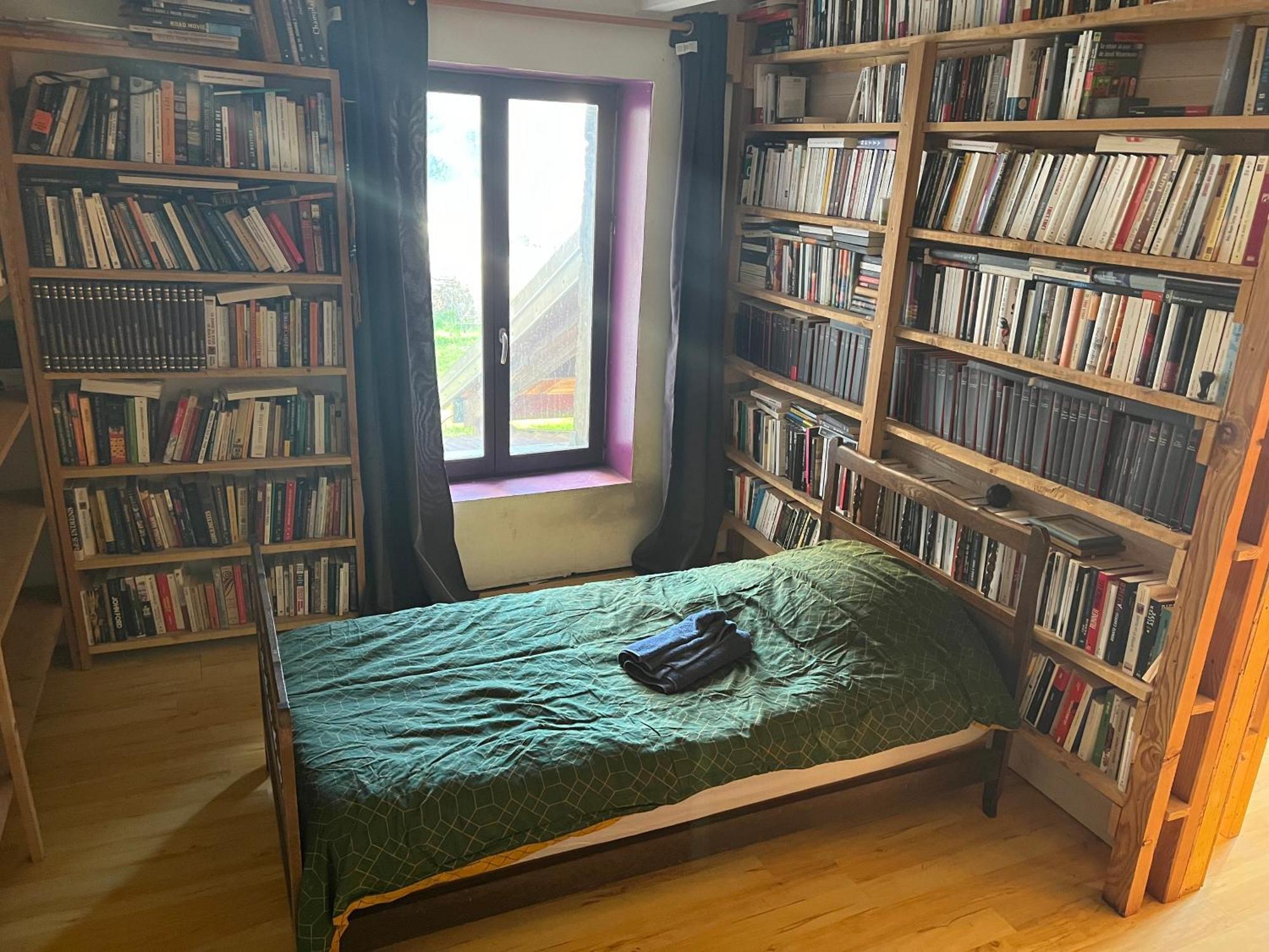 Aux Songes D'Elise Apartment Belmont  Ngoại thất bức ảnh