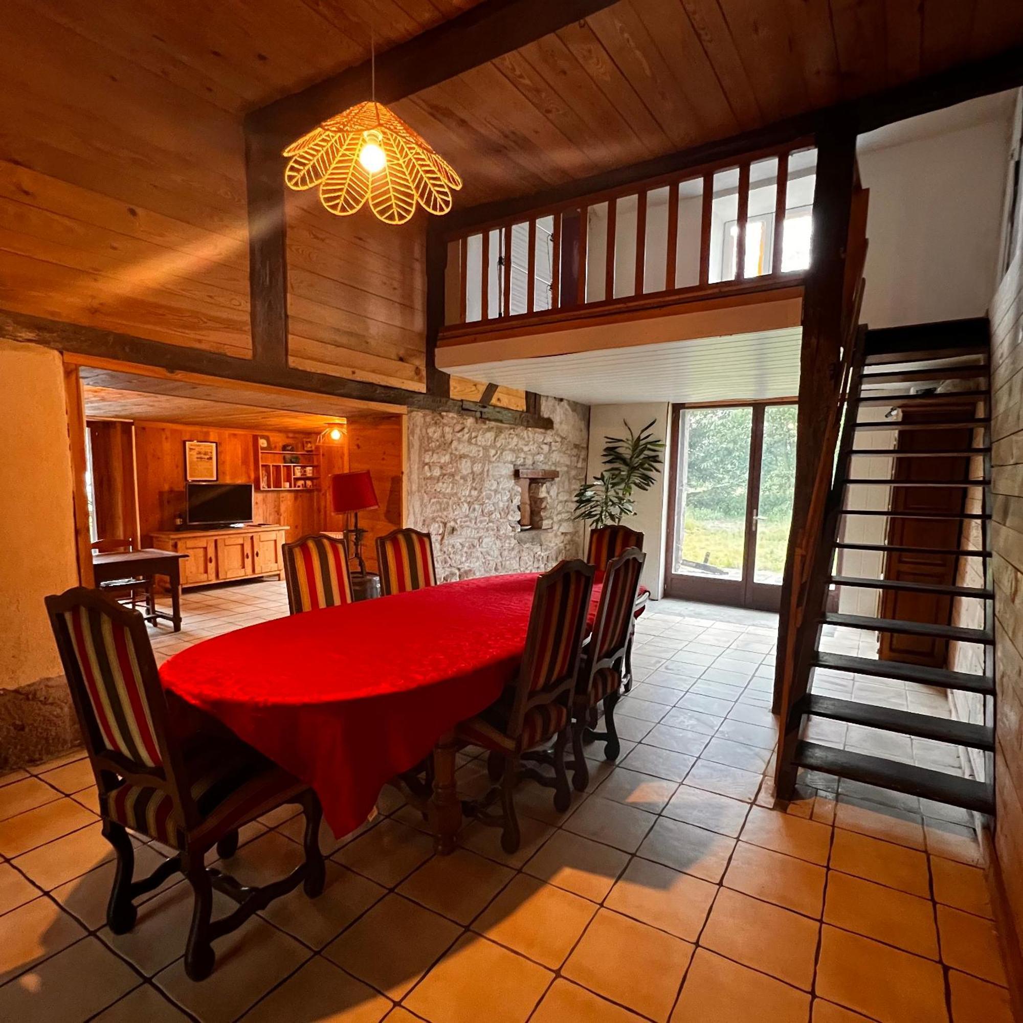 Aux Songes D'Elise Apartment Belmont  Ngoại thất bức ảnh